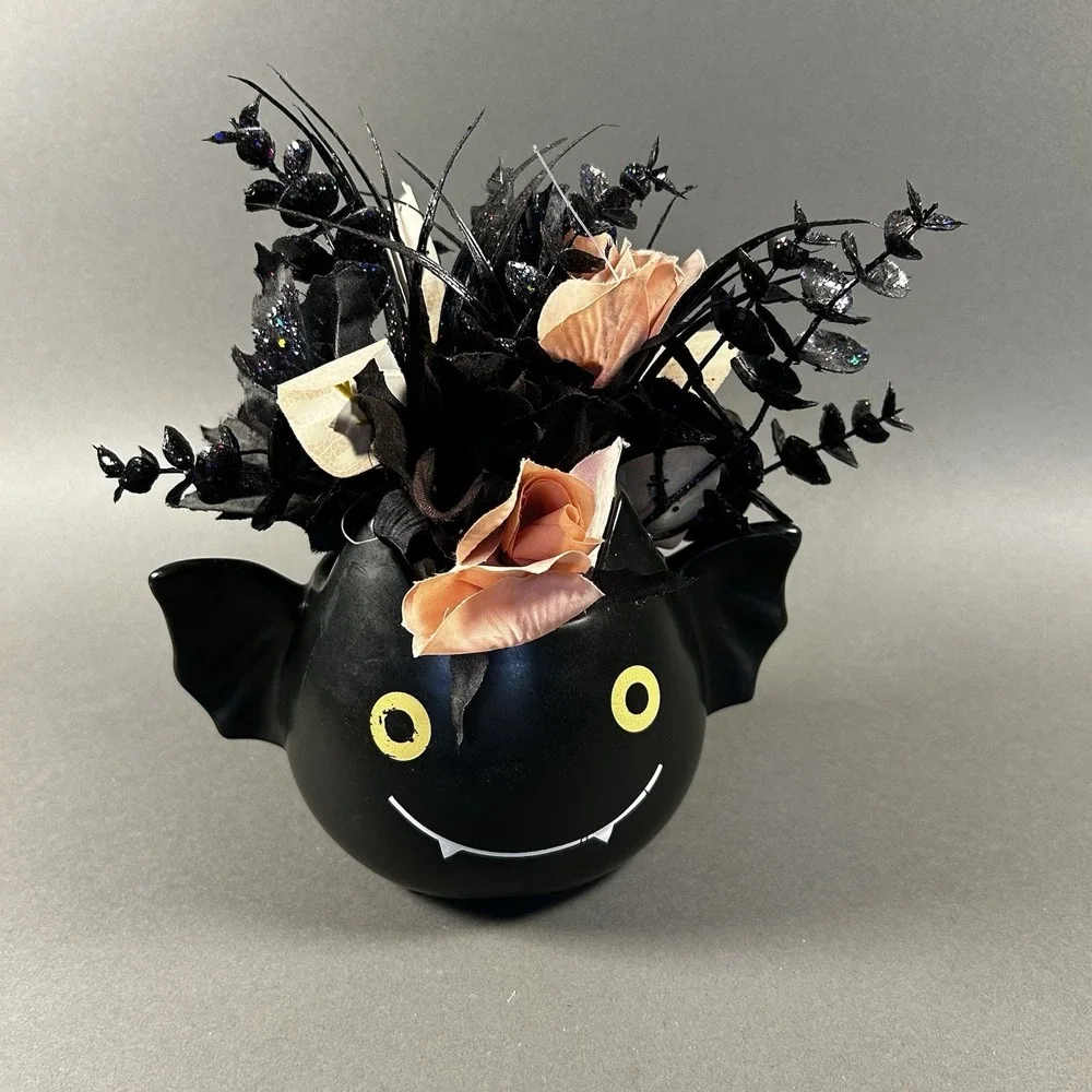 Halloween Black Ceramic Bat Vase Faux Floral Arrangement Gothic Vampire Decor